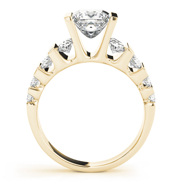 Round Engagement Ring M80415