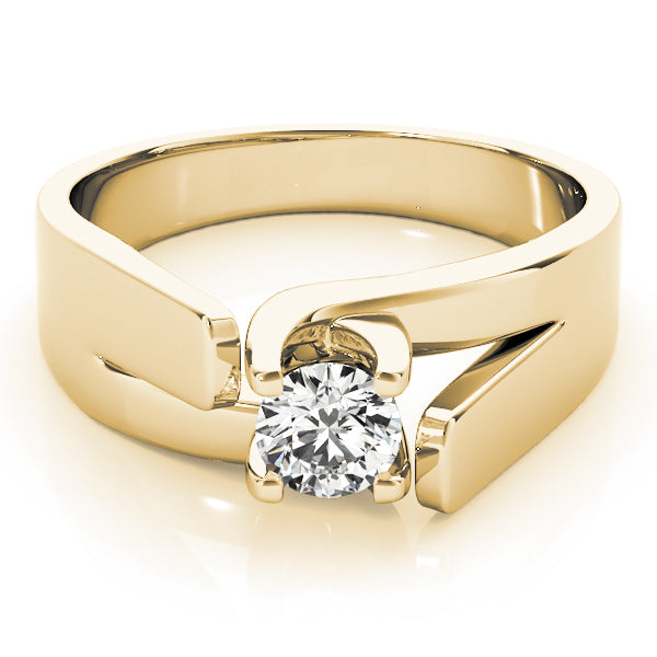 Round Engagement Ring M82024