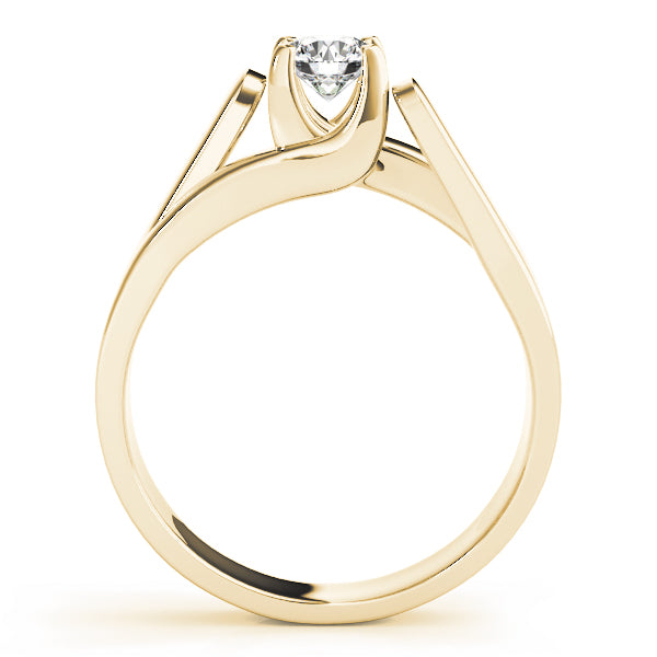 Round Engagement Ring M82024