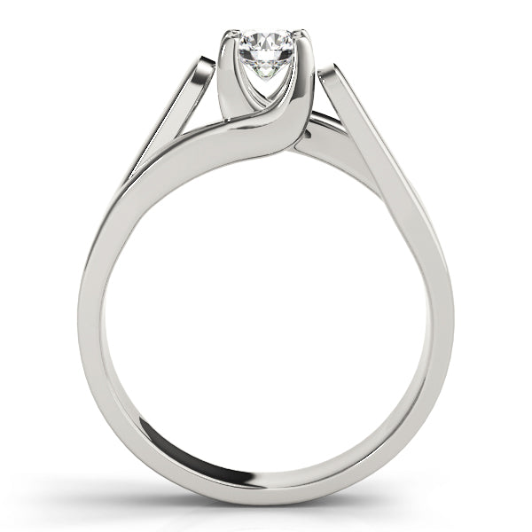 Round Engagement Ring M82024