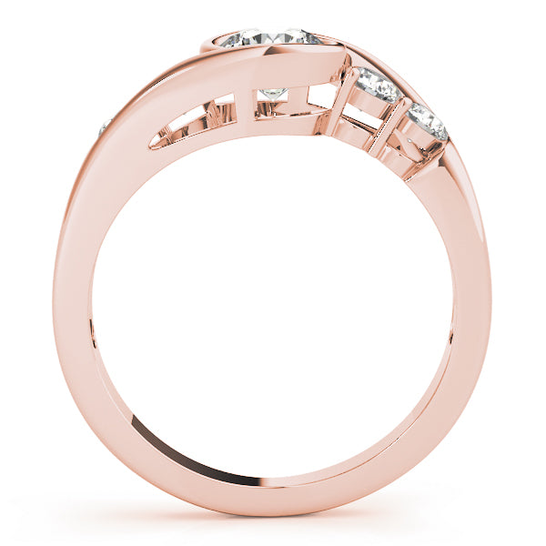 Round Engagement Ring M82408
