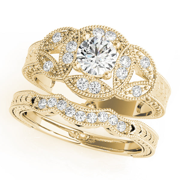 Round Engagement Ring M82612