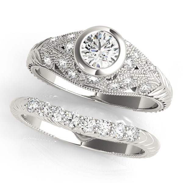 Round Engagement Ring M82623