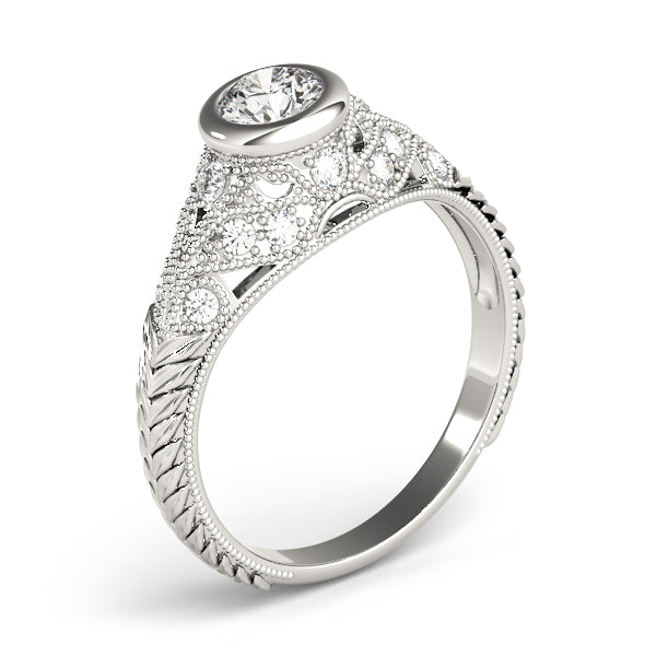 Round Engagement Ring M82623