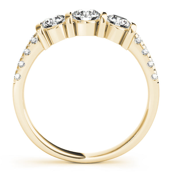 Round Engagement Ring M82738