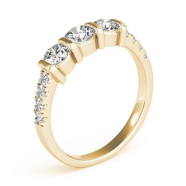 Round Engagement Ring M82738