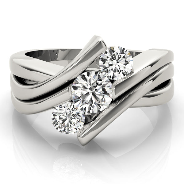 Round Engagement Ring M82957-1