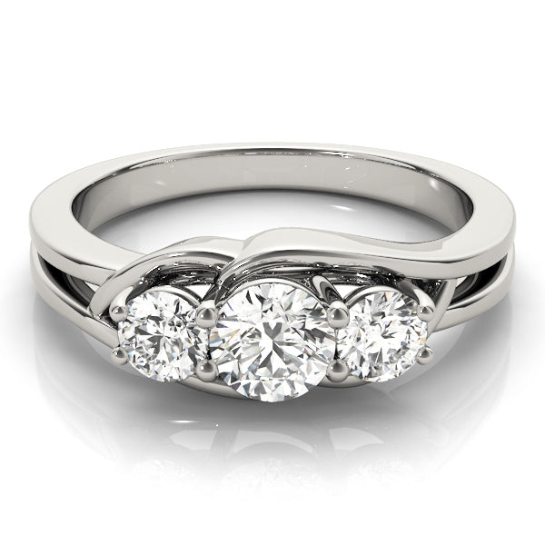 Round Engagement Ring M83822