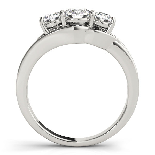 Round Engagement Ring M83822