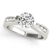 Load image into Gallery viewer, Round Engagement Ring M50373-E
