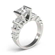 Load image into Gallery viewer, Round Engagement Ring M80415
