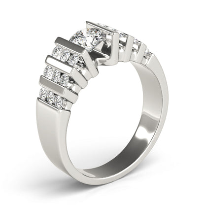 Round Engagement Ring M81579