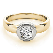 Load image into Gallery viewer, Round Engagement Ring M81752-1
