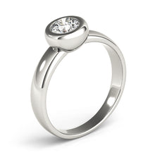 Load image into Gallery viewer, Round Engagement Ring M81752-1
