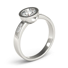 Load image into Gallery viewer, Round Engagement Ring M81843-B
