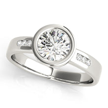 Load image into Gallery viewer, Round Engagement Ring M81843-A
