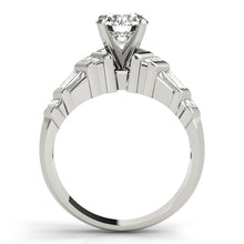 Load image into Gallery viewer, Engagement Ring M82001
