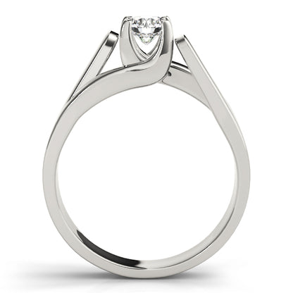 Round Engagement Ring M82024