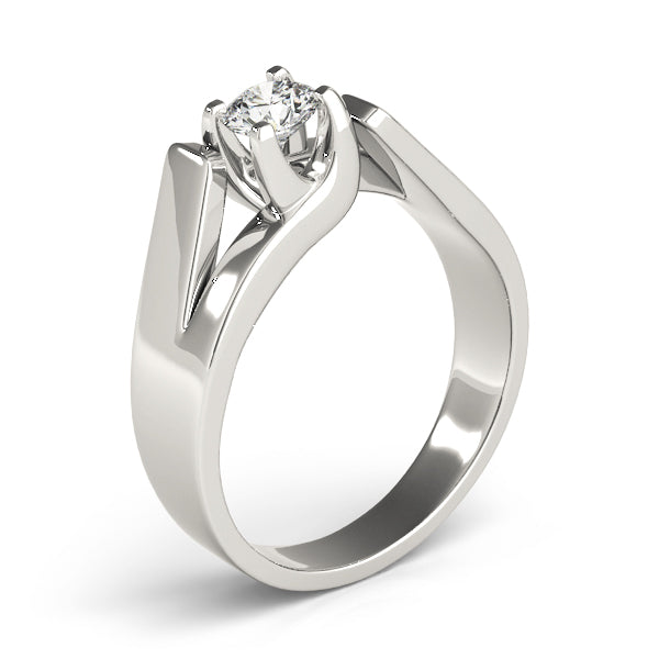Round Engagement Ring M82024