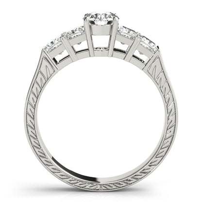 Round Engagement Ring M82081