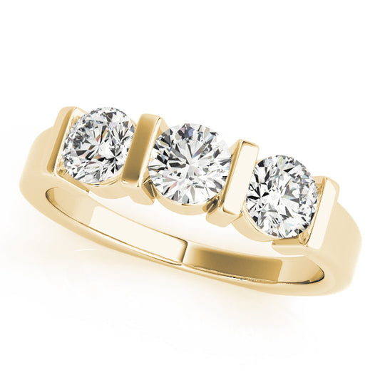 Round Engagement Ring M82337