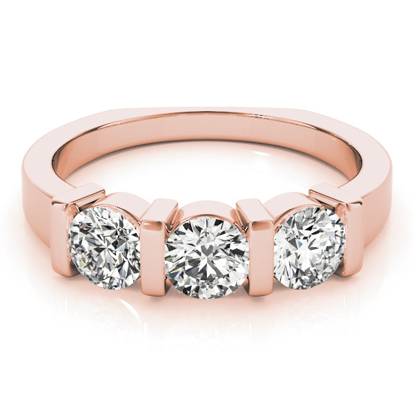 Round Engagement Ring M82337