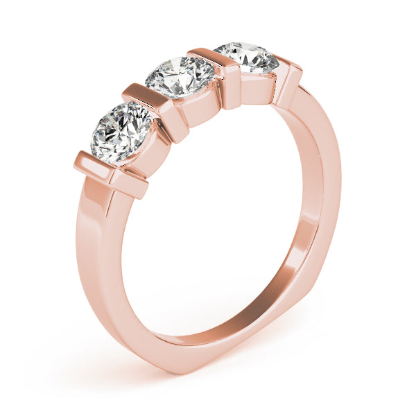 Round Engagement Ring M82337