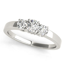 Load image into Gallery viewer, Round Engagement Ring M82389-1/4
