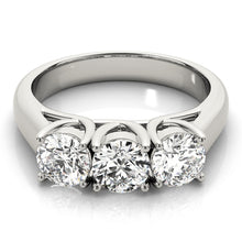 Load image into Gallery viewer, Round Engagement Ring M82566-1
