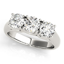 Load image into Gallery viewer, Round Engagement Ring M82566-1
