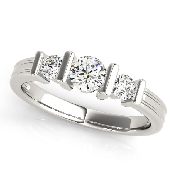 Round Engagement Ring M82567-11/2