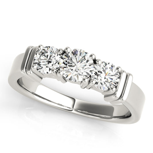 Round Engagement Ring M82577-1