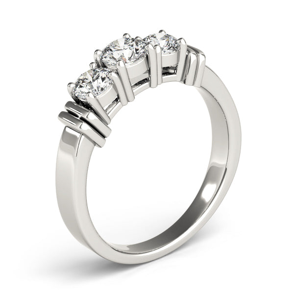 Round Engagement Ring M82577-1
