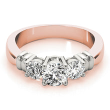 Load image into Gallery viewer, Round Engagement Ring M82579-1
