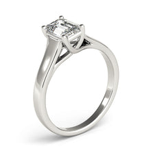 Load image into Gallery viewer, Emerald Cut Engagement Ring M82654-8X6
