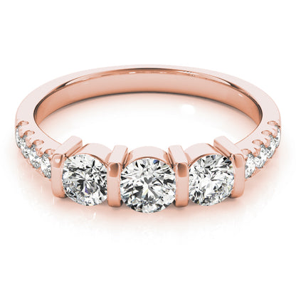 Round Engagement Ring M82738