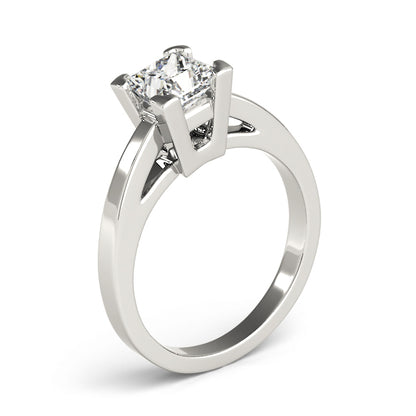 Engagement Ring M82877-11/2