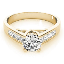 Load image into Gallery viewer, Round Engagement Ring M82878-1
