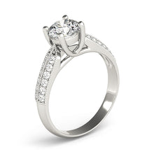 Load image into Gallery viewer, Round Engagement Ring M82890-A
