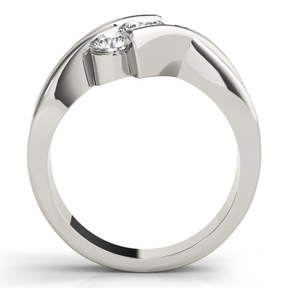 Round Engagement Ring M82957-1