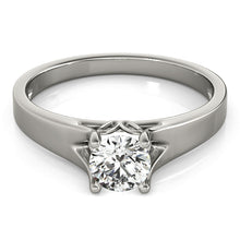 Load image into Gallery viewer, Round Engagement Ring M82962-2
