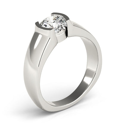 Round Engagement Ring M83242