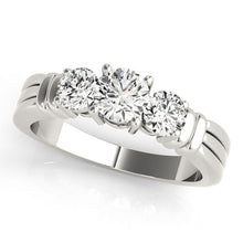 Load image into Gallery viewer, Round Engagement Ring M83283-1
