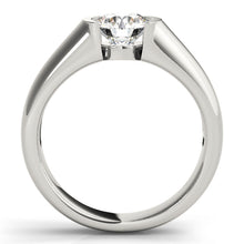 Load image into Gallery viewer, Round Engagement Ring M83525-11/2
