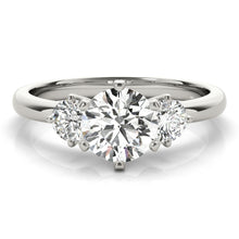 Load image into Gallery viewer, Round Engagement Ring M83707-11/2
