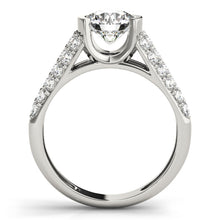 Load image into Gallery viewer, Round Engagement Ring M83751
