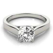 Load image into Gallery viewer, Round Engagement Ring M83766-2
