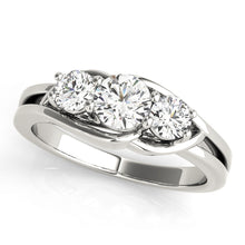 Load image into Gallery viewer, Round Engagement Ring M83822
