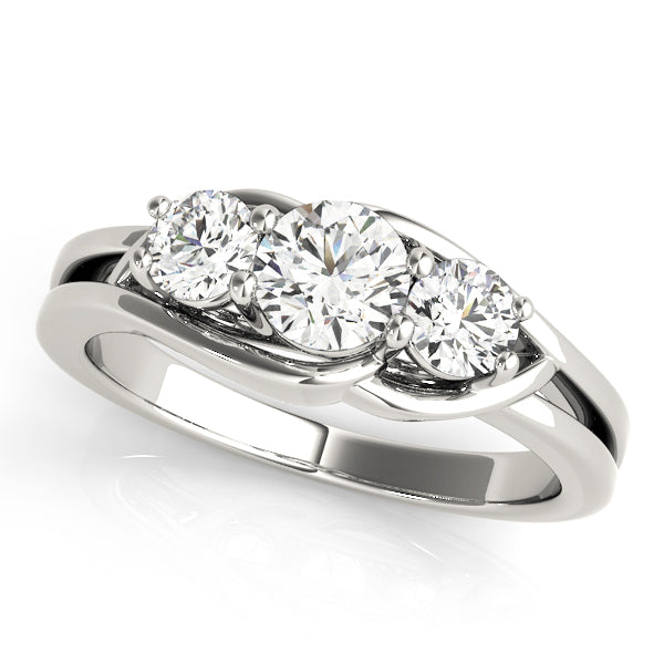 Round Engagement Ring M83822