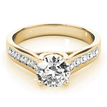 Load image into Gallery viewer, Round Engagement Ring M84036-1/2
